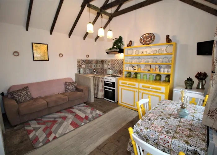 Geraghtys Farmyard Pods Кемпинг Белмаллет