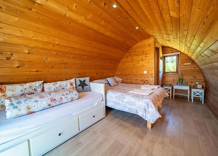 Geraghtys Farmyard Pods